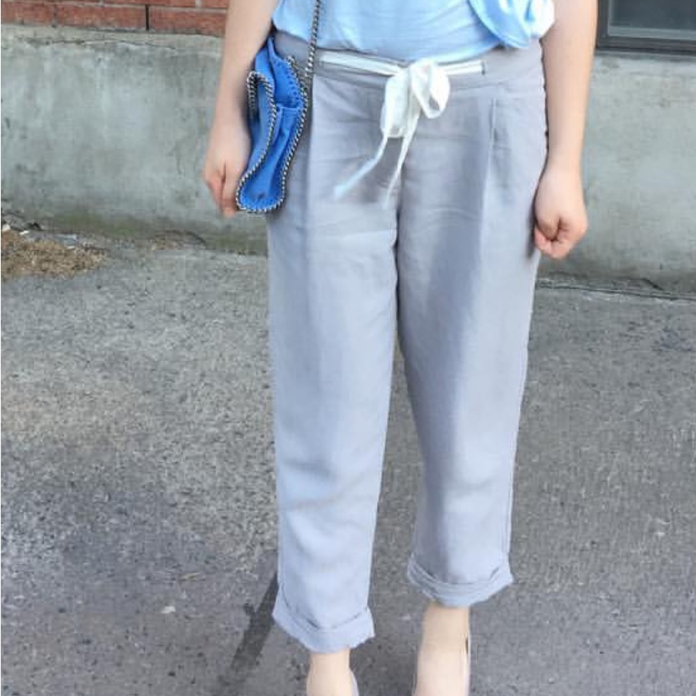 Aritzia Wilfred Grey Cropped Pants